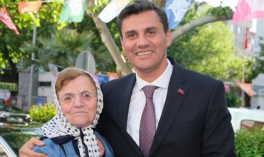 BAŞKAN ZEYREK, “ANNELERİMİZ YERYÜZÜNÜN KANATSIZ MELEKLERİDİR”